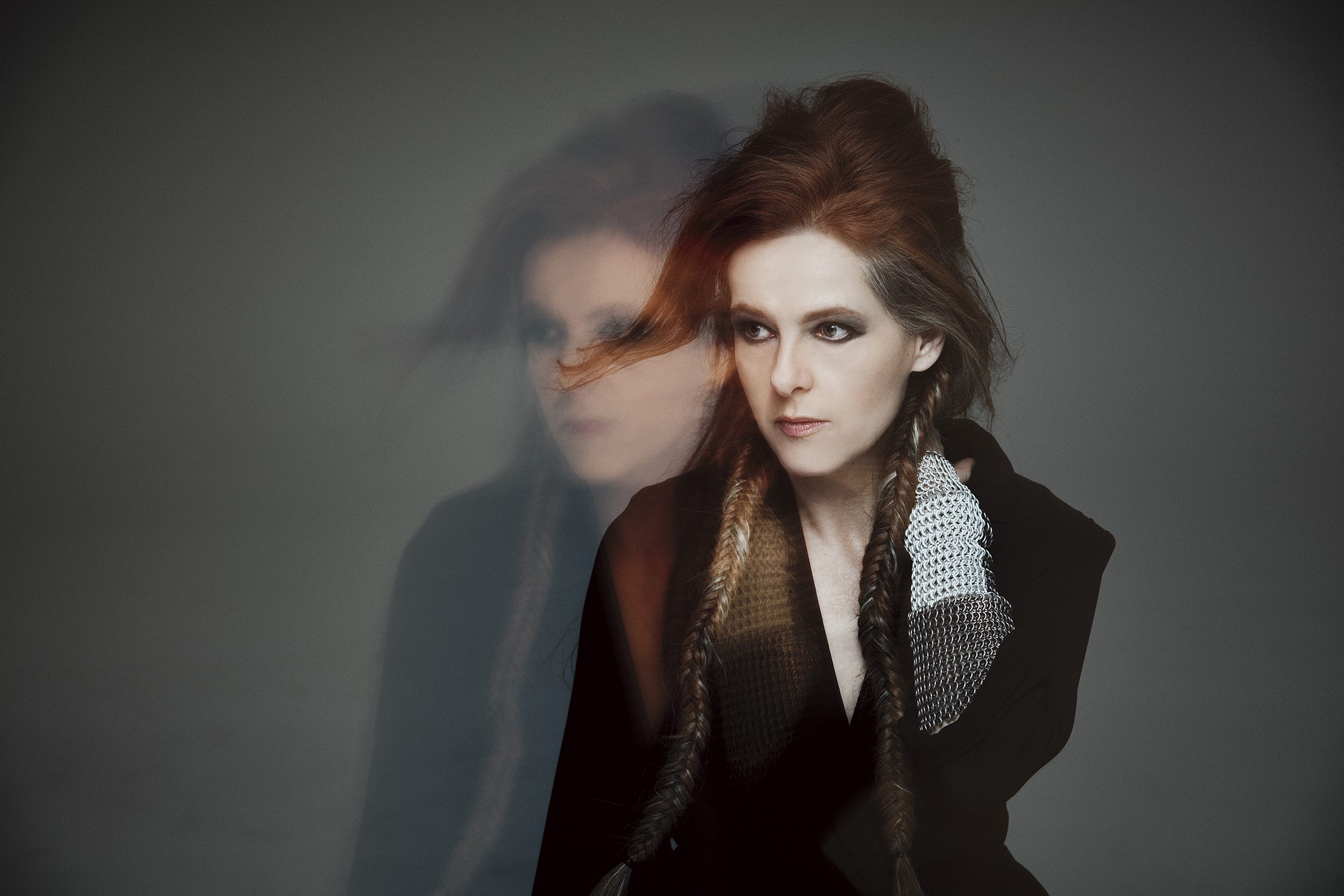 Neko Case w/ Thao (of the Get Down Stay Down)