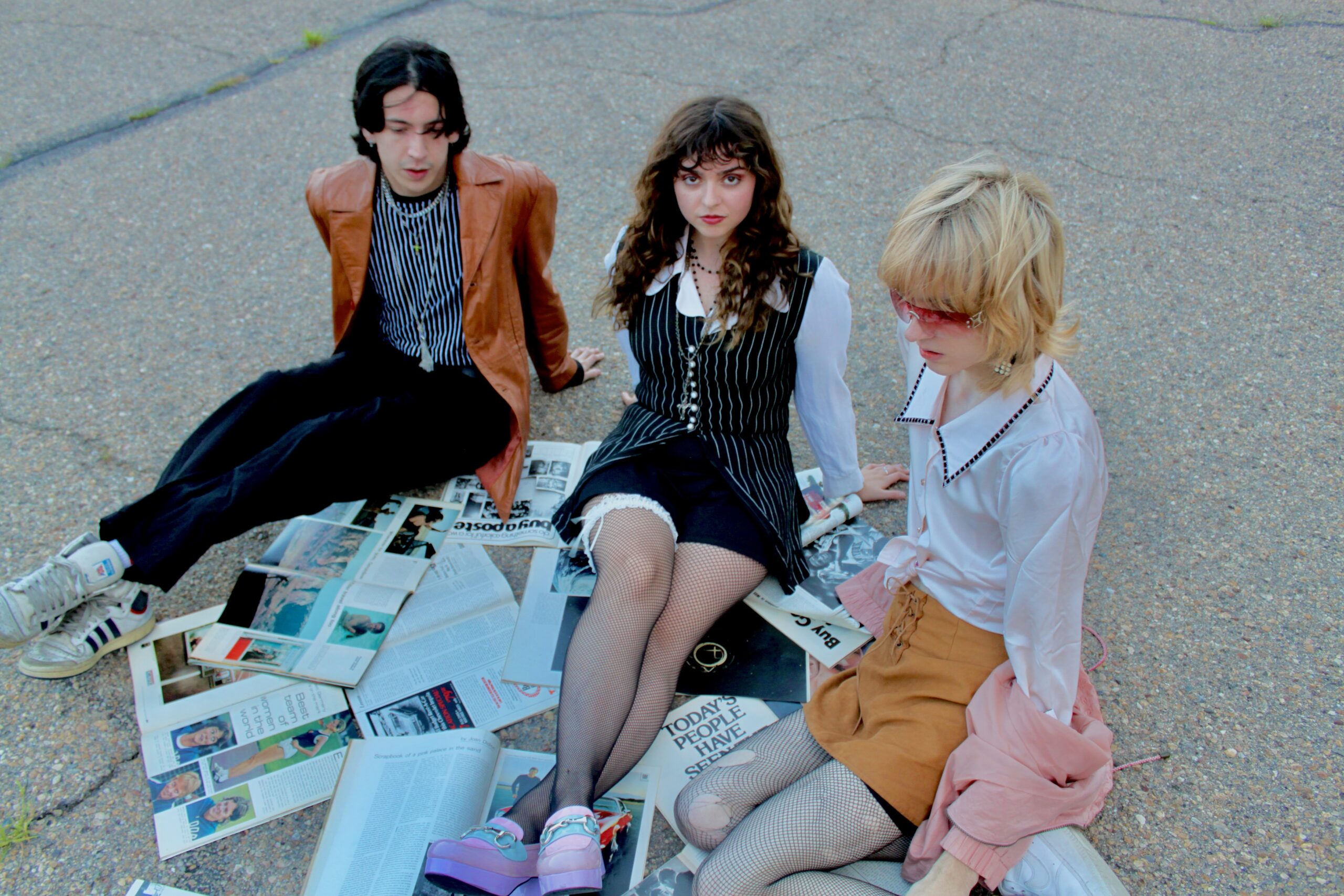 The Velveteers w/ Alex Vile